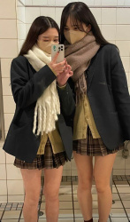 【画像】マジックミラー設置するだけで女子高生見学倶楽部完成じゃね？ｗｗの画像