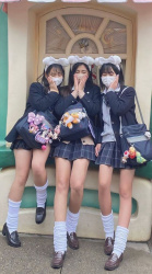 【画像】目の前にこんな女子高生の生脱ぎルーズソックスがあったら何発イケるやら・・・の画像