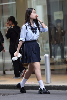【画像】街で女子高生見かけたらなぜか心臓高鳴るよなｗｗの画像