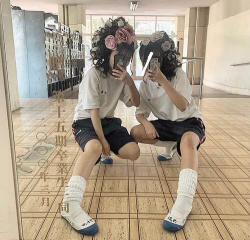 【画像】盛り髪！派手コーデ！これが令和の体育祭女子高生！の画像