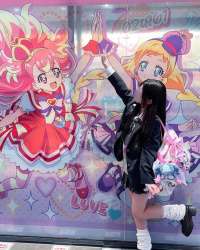 【画像】女子高生だけの魔法のアイテム、それはルーズソックス♡の画像