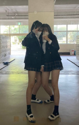 【画像】赤チェの城郷ＪＫも結構シコいのに青チェほど人気ないのなんでだの画像