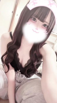 【画像】谷間チラ見せのけしからん私服な女子高生（#^ω^）の画像