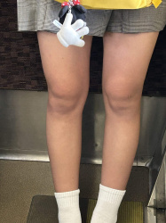 【画像】制服ＪＫのミニスカふとももとかいう至高のジャンルの画像