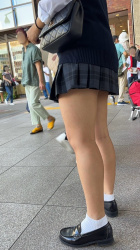 【画像】女子高生のぷりぷりふとももが最高なことを再認識するスレの画像