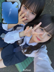 【画像】友達ととりあえず写真撮って楽しそうな女子高生の画像