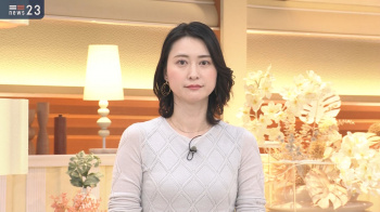 小川彩佳　山本恵里伽　エロいおっぱい　NEWS23　２１０３０２の画像
