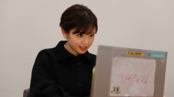 田中瞳　おっぱい　WBS　２１０３１８の画像