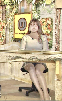 女子アナのいろいろなパンティ　２４０３０５の画像