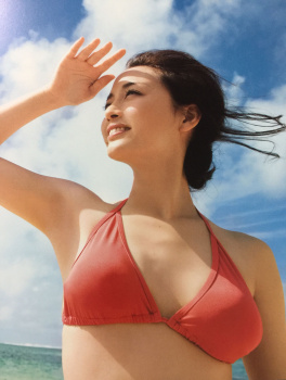 新井恵理那の浮き出る乳首　２５０３３１の画像