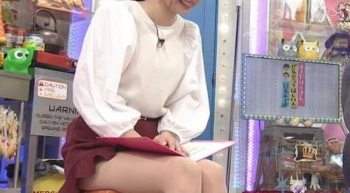 磯貝初奈のエロエロなパンチラ　２５０９２１の画像