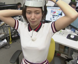 小林由未子の浮き出る乳首　２５１２２６の画像