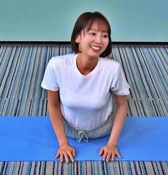 佐々木若葉の浮き出る乳首　２６０１２７の画像