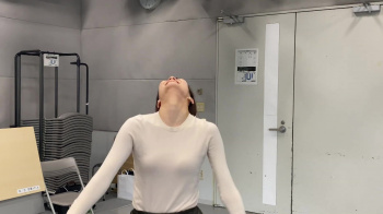 下村彩里の浮き出る乳首　２６０１２９の画像