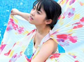 伊藤万理華の見えそうな乳首　２３１００５の画像