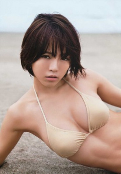 釈由美子の浮き出る乳首　２３１１２９の画像