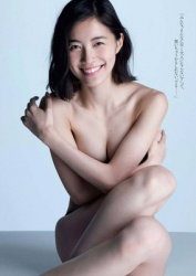 松井珠理奈の見えそうな乳首　２４０１０２の画像