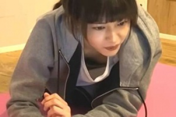 川口春奈の見えそうな乳首　２４０６０７の画像
