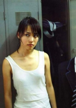 戸田恵梨香のポチる乳首　２４０６１６の画像