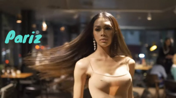 身体にぴったり過ぎるキャミソールを着ているムラムラモデルさんですwwwの画像