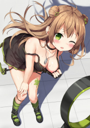 乳首だって空気吸いたい！女の子の乳首チラ画像！　その５０の画像
