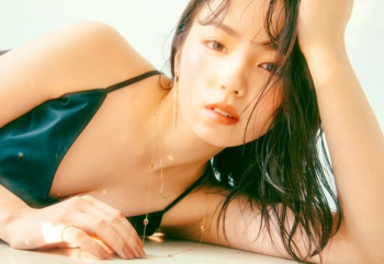 今泉佑唯セミヌード・なかなかいい乳してますね!美乳だ!欅坂46メンバーのエロ画像でシコれ!の画像