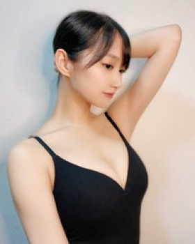 川瀬もえ、お嬢様系巨乳の水着エロ画像の画像