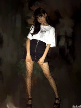 小山リーナ・小山璃奈ピチピチの18歳!美少女の水着画像の画像