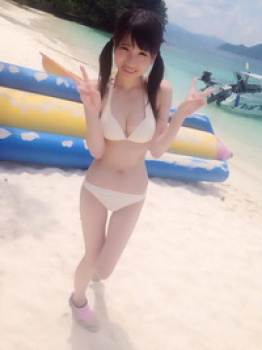 もえのあずき33歳ヌード・大食いアイドルのエロいからだの画像