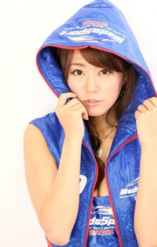 佐野真彩元レースクイーン高身長・長い足がたまらん画像の画像