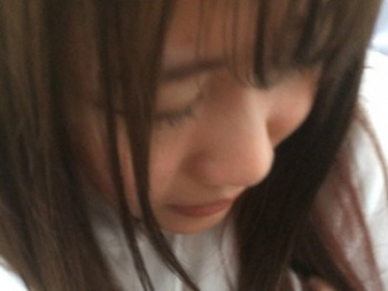 アイドル顔の小柄なショーパン娘、満員電車で痴漢被害に遭うも抵抗できずに涙目(痴漢記録日記)の画像