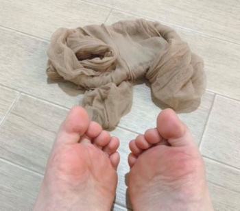 使用済みパンストマニアにはたまらない脱ぎ捨てられたストッキング画像 30枚の画像
