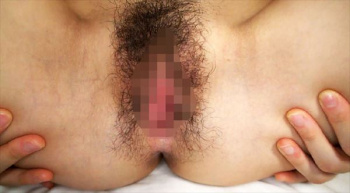 くぱぁっと開いた膣！パックリ開いた女性器のドアップ画像 24枚の画像