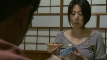 【三浦恵理子】兄と妹の乱れた関係は今日で終わりと言って最後の近親相姦をする兄妹…妹は結婚するからと言って家を出てゆくのだの画像