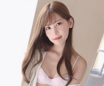 明里つむぎさん、全身を舐め犯されて絶頂しまくってしまう。の画像