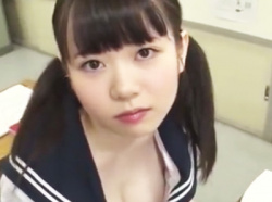 ［水卜さくら］色白童顔巨乳JKが教室で着替えてたら襲われちゃったのだの画像