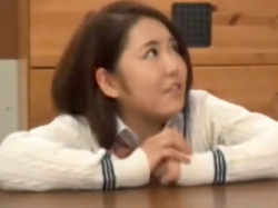 妹の友人がパンチラしてたから興奮しちゃった兄は炬燵の中でエッチしちゃうのだの画像