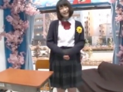 ［島崎綾］卒業式直後のJKをマジックミラー号に招いてエッチしちゃうの画像