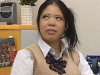 まんびきしといて開き直ってるJKにお仕置きセックスの画像