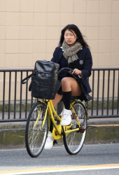 女子中学生自転車画像｜チャリに乗ってスカートをヒラヒラさせてるJC画像 120枚の画像