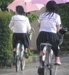 JK透けブラ画像｜雨で濡れた女子高生の写真　50枚の画像