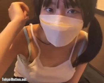 ツインテールのロリっ子少女がネカフェの個室で脱いで誘惑自撮り配信ｗｗｗ【ライブチャット動画】の画像