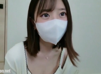ロリカワアイドル顔美少女がパイパンオマンコに指やバイブで弄くりオナニー配信ｗｗｗ【ライブチャット無修正動画】の画像