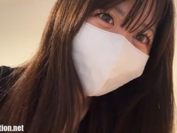 可愛い美女お姉さんが脱いでお股を開いてオマンコ弄りながらエロ配信ｗｗｗ【ライブチャット動画】の画像