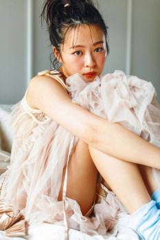莉子 グラビア画像の画像