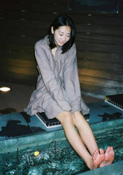 武田玲奈 胸チラ・プリケツ・足裏・足指が抜ける画像!の画像