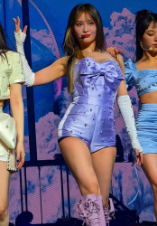TWICEモモ 太もも画像！美脚がたまらない！の画像