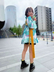 河出奈都美 太もも・パンスト画像！美脚がたまらない！の画像
