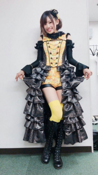 高橋李依 太もも画像！美脚がたまらない！の画像