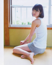 平手友梨奈 足裏・足指の生足画像！裸足がたまらない！の画像